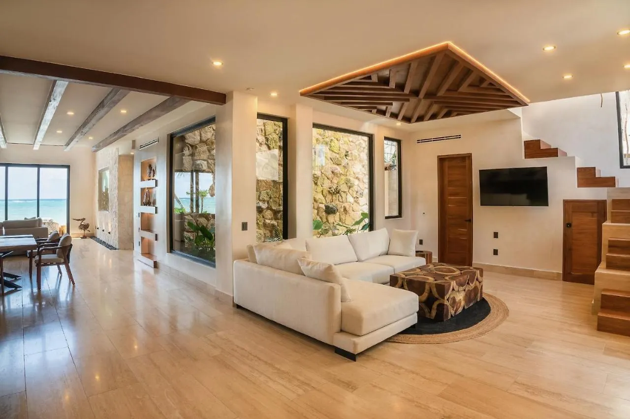 Villa Tulumar Beachfront Luxury Villa- Full Service Mexiko