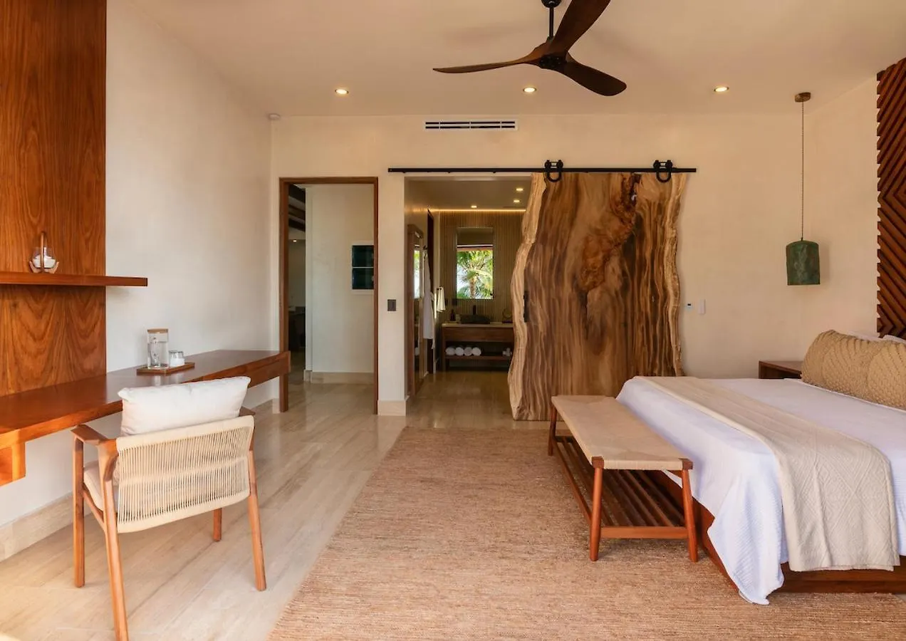 Villa Tulumar Beachfront Luxury Villa- Full Service