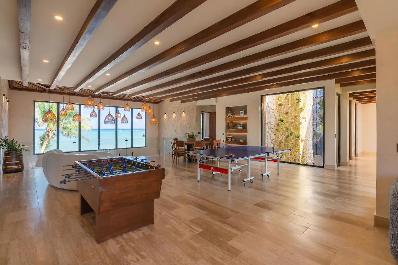 Villa Tulumar Beachfront Luxury Villa- Full Service